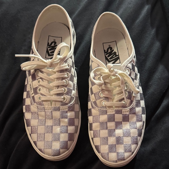 Vans Sneakers Men’s 6.5 Women’s Size 8 Silver & White Checker board Checkered GU - Picture 10 of 13